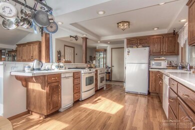 61177 Loy Ln, Bend, OR 97702 - photo 5