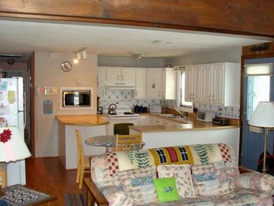 28 12th St W, Salisbury, MA 01952 - photo 5