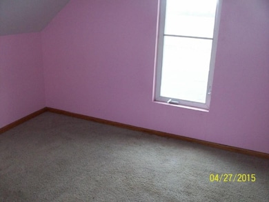 108th bedroom3