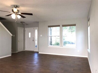 14386 Forsythia Ln, Fishers, IN 46038 - photo 2