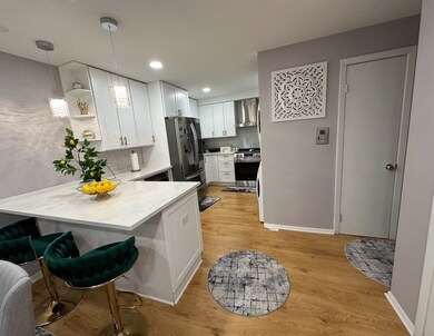 483 N Larch Ave unit 105W, Elmhurst, IL 60126 - photo 4