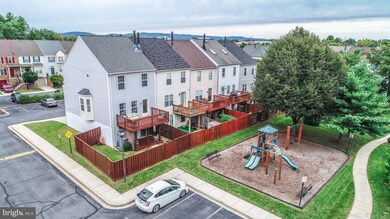 7065 Gresham Ct W, Frederick, MD 21703 - photo 5