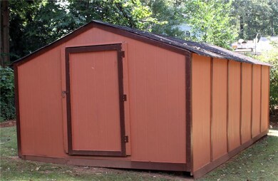 12' x 24' outbuilding that could potentially be a tiny house!!!