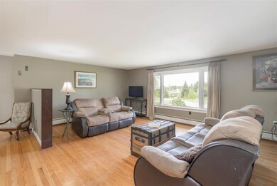 9 Meadowcrest Ln, Barre, VT 05641 - photo 2