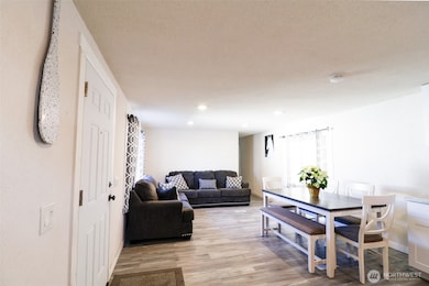 1421 S Cedar St unit 82, Kennewick, WA 99337 - photo 5