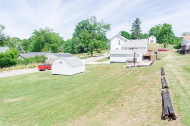 455 Allen St, Ionia, MI 48846 - photo 6