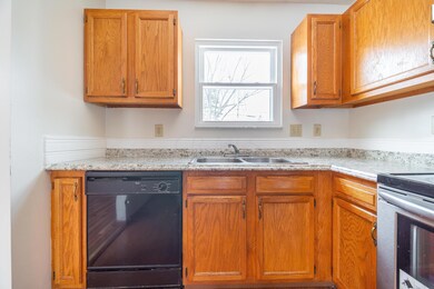 1564 Hansen avenue-24