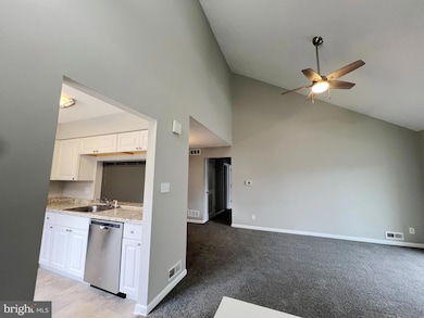 1106B B Harwood Ct, Mount Laurel, NJ 08054 - photo 4