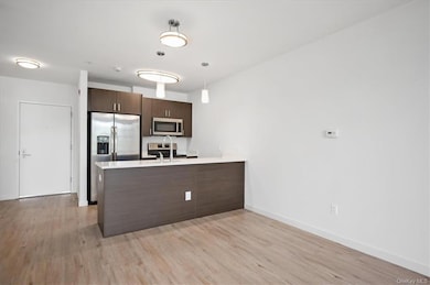 550 Halstead Ave unit 304, Harrison, NY 10528 - photo 4