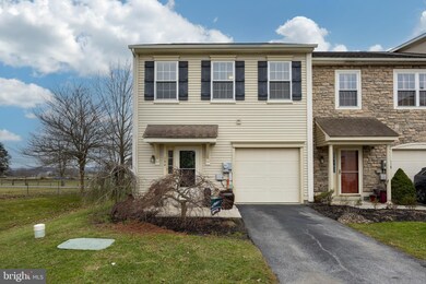 146 Red Oak Ct unit 19, Honey Brook, PA 19344 - photo 2