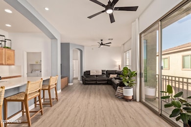 42424 N Gavilan Peak Pkwy unit 53206, Anthem, AZ 85086 - photo 6