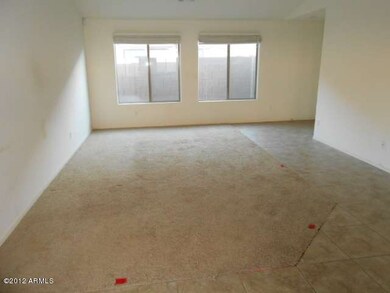 023-371577 Living Room