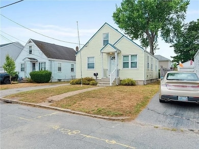85 Manistee St, Pawtucket, RI 02861 - photo 4
