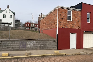 Opportunity awaits on Hardie Way! 1 level living w