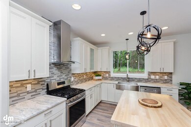 Kitchen_BRM_6332-SMALL