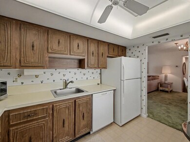 1205 Sandy Ln unit 246, Riviera Beach, FL 33404 - photo 7