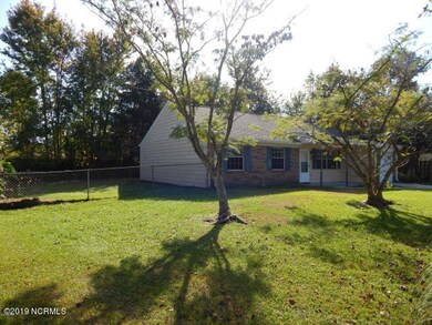 415 Cedar Ct, Jacksonville, NC 28546 - photo 3