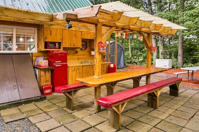 outdoor Kitchen