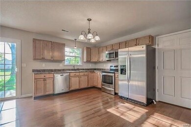 2776 Keebler Rd, Maryville, IL 62062 - photo 4