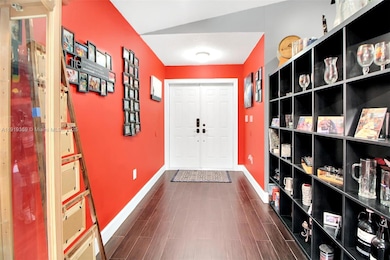 6122 NW 181st Terr Cir W, Hialeah, FL 33015 - photo 4