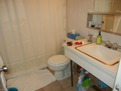 New commode installed September 2015!