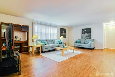 226 Bexley Ln, Piscataway, NJ 08854 - photo 5