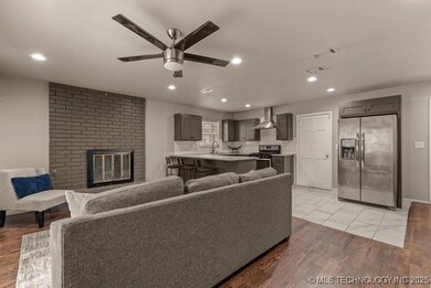 10704 E 26th St, Tulsa, OK 74129 - photo 7