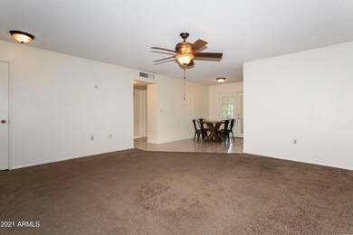 10165 W Cinnebar Ave, Sun City, AZ 85351 - photo 7