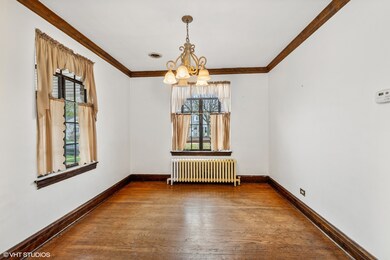 845 Greenview Ave, Des Plaines, IL 60016 - photo 5