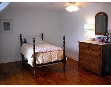 37 Seacrest Dr, Portsmouth, RI 02871 - photo 7