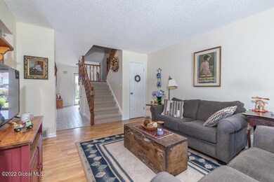 3038 Squire Blvd Slingerlands NY print-5