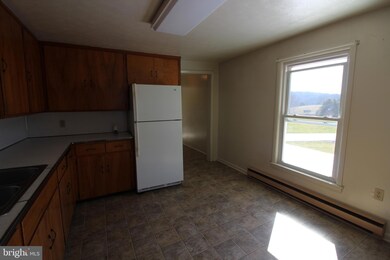 18947 Senedo Rd unit 4, Edinburg, VA 22824 - photo 5