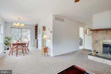 12211 Happy Hollow Rd, Cockeysville, MD 21030 - photo 7