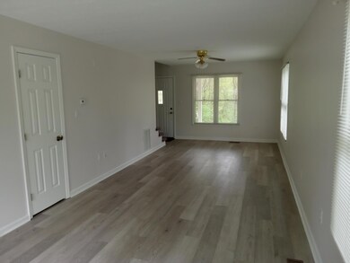 258 School House Rd, Frankfort, KY 40601 - photo 5