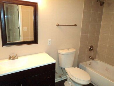 327 Amarillo Dr, Carpentersville, IL 60110 - photo 7