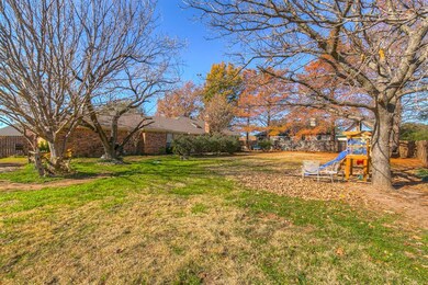 3203 Crockett St, Granbury, TX 76049 - photo 4