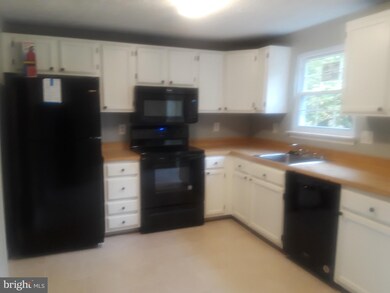 1115 Patriot Ln, Bowie, MD 20716 - photo 6