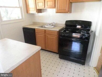 702 Sheridan St, Hyattsville, MD 20783 - photo 5