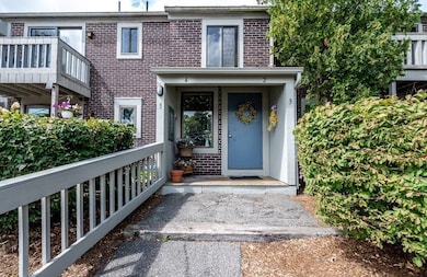 825 W Main St unit 4, Hyannis, MA 02601 - photo 5