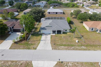212 Manasota St, Fort Myers, FL 33913 - photo 2