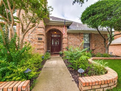 2216 Laurel Ct, Bedford, TX 76021 - photo 3