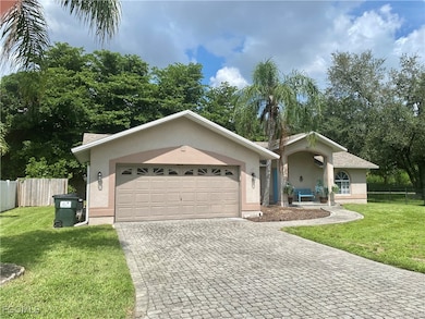 11640 Pine Hammock Cir, Fort Myers, FL 33919 - photo 2