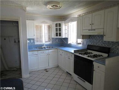Kitchen - Unit 2 upstairs