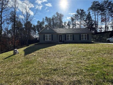 1145 Luke St, King, NC 27021 - photo 4