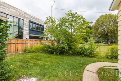 2115-Lake-Dr-4