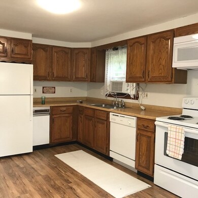 45 Tufts Dr, Nashua, NH 03064 - photo 4