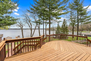 W347N5904 Lake Dr, Oconomowoc - HDR-5
