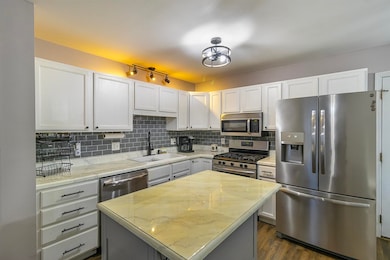 115 Lamplighter Loop SE, Poplar Grove, IL 61065 - photo 5