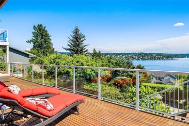 8246 E Mercer Way, Mercer Island, WA 98040 - photo 2