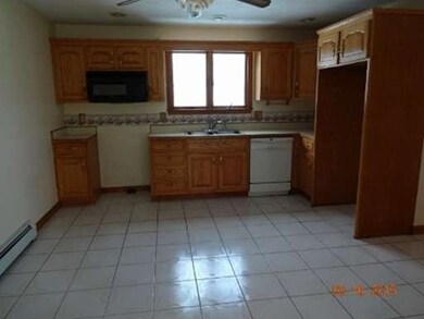 81 Eudora St, Haverhill, MA 01832 - photo 3